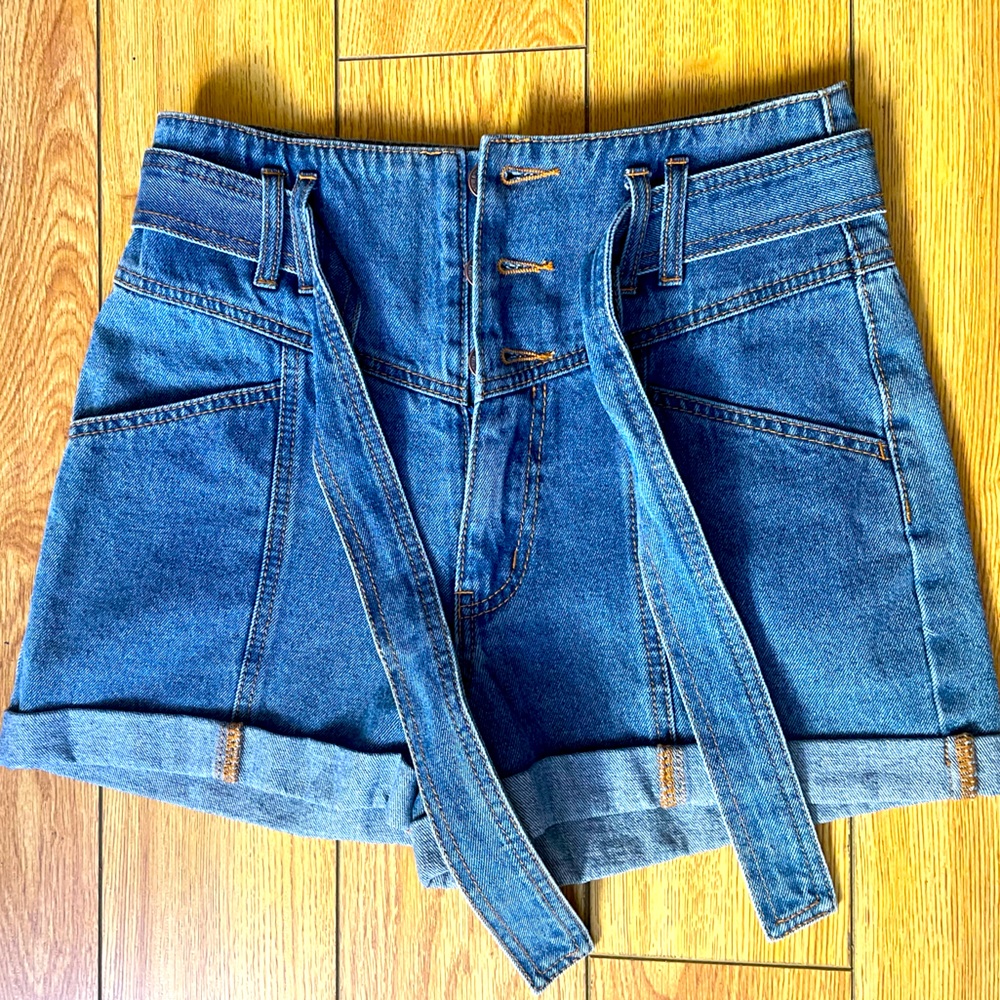 Brand new denim Forever 21 shorts.